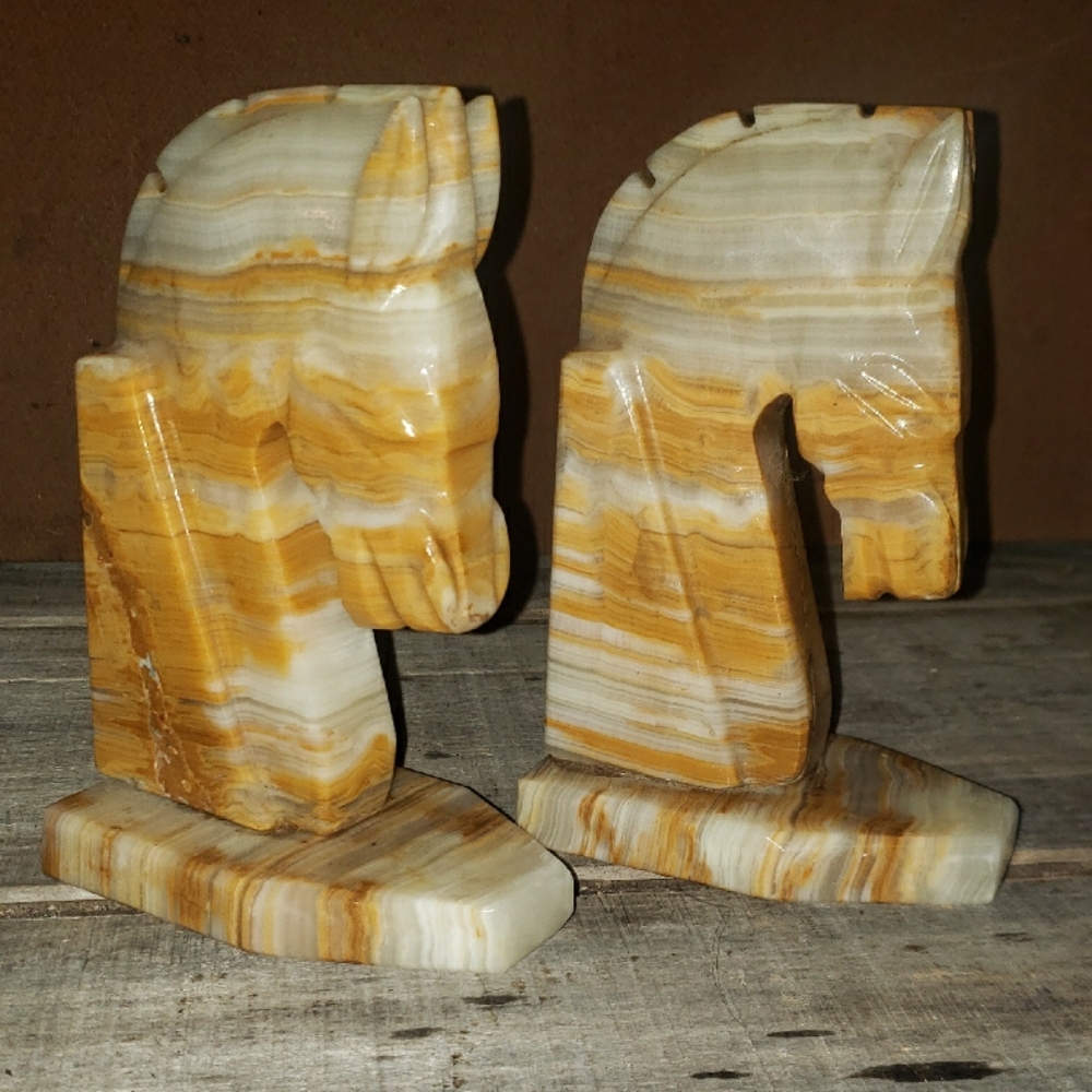 Elegant Onyx Horse Head Bookends